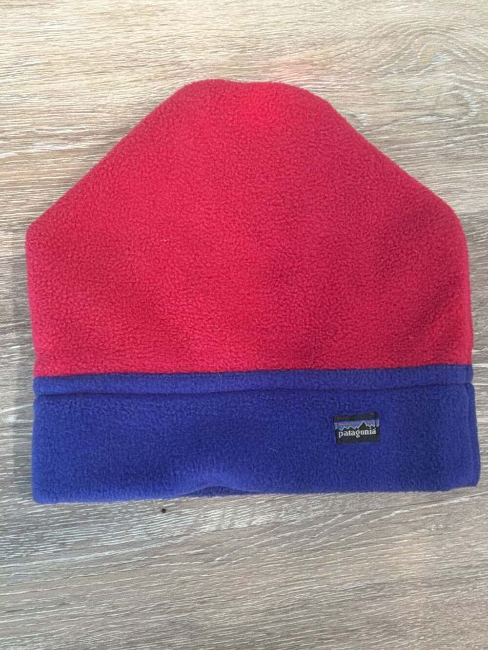 Patagonia Fleece Beanie Hat Size M Red Blue Made In USA